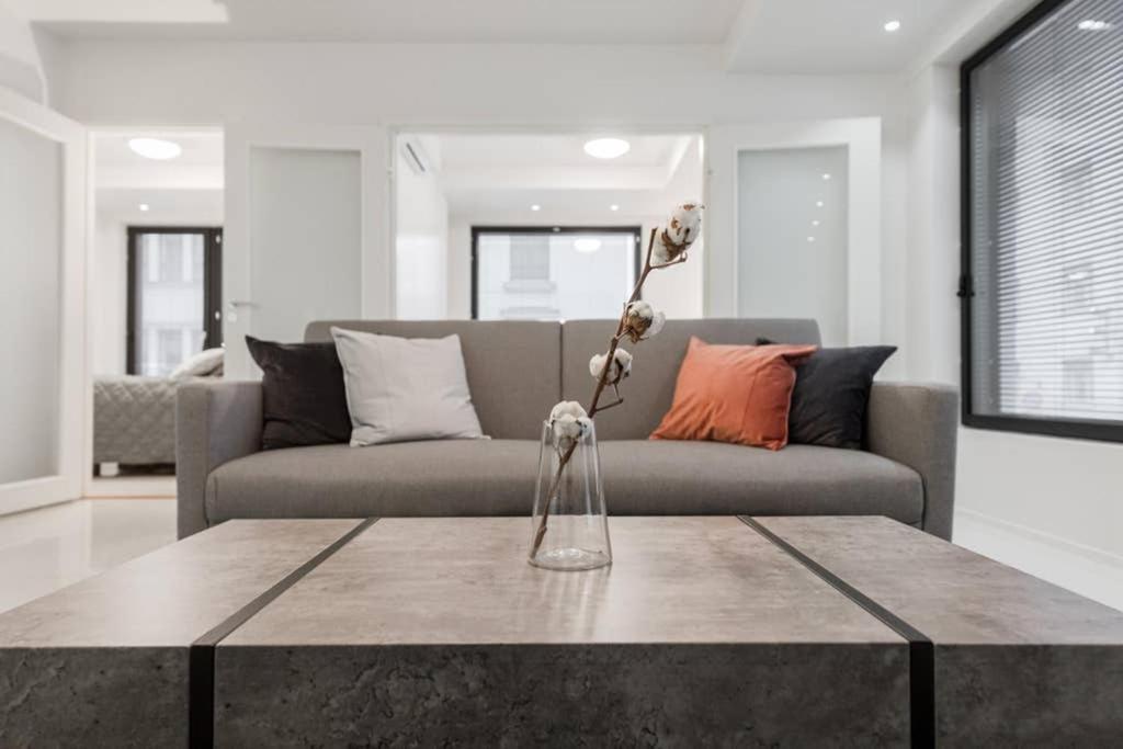 Sleek And Spacious 3 Bedroom Apartment In City Centre Helsinki Esterno foto